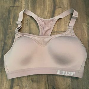Victoria Sport Maximum Support Sports Bra